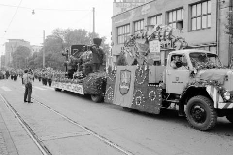 ARH NL Dierssen 1536/0021, Schützenausmarsch, Hannover, 1966