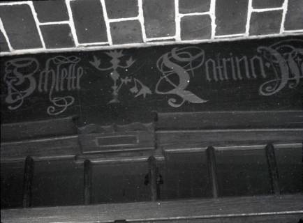 ARH NL Kageler 2078, Verzierungen am Türbalken, Lathwehren, 1940
