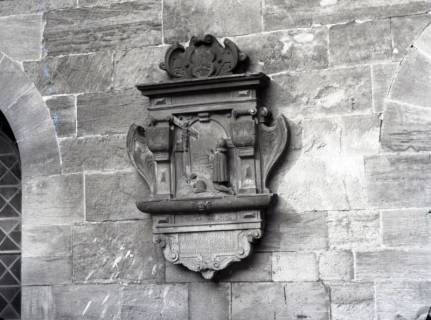 ARH NL Kageler 2340, Bildnisgrabstein an der Klosterkirche St. Marien, Barsinghausen, 1940