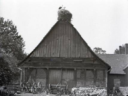 ARH NL Kageler 2459, Alte Scheune mit Storchennest, Stelingen, 1940