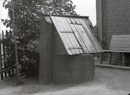 ARH NL Kageler 2568, Brunnen mit Dach, Gümmer, 1940