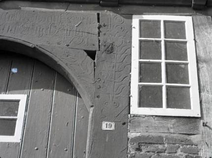 ARH NL Kageler 2740, Sinnbild (Lebensbaum) an einem Bauernhaustor, Landringhausen, 1940