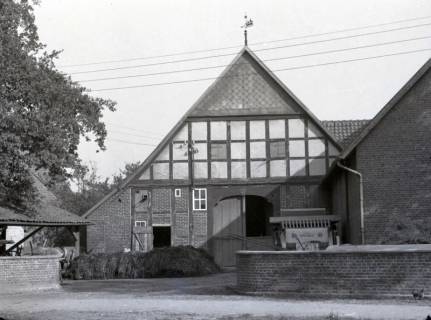 ARH NL Kageler 2750, Niedersächsisches Bauernhaus mit Giebelpfahl, Landringhausen, 1940