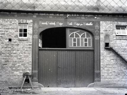 ARH NL Kageler 2827, Säulengeschmücktes Bauernhaustor, Döteberg, 1940