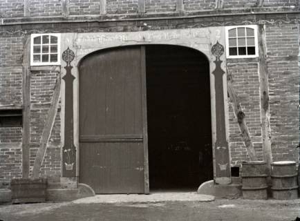 ARH NL Kageler 2837, Säulengeschmücktes Bauernhaustor, Velber, 1940
