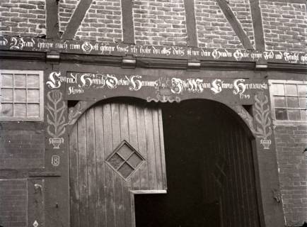 ARH NL Kageler 2838, Sinnbilder (Lebensbaum) an einem Bauernhaustor, Velber, 1940