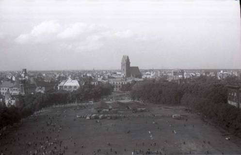 ARH NL Koberg 1050, Blick von der Waterloosäule in Richtung Marktkirche, Hannover, 1946