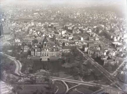 ARH NL Koberg 106, Hannover, u. a. mit Rathaus, um 1950