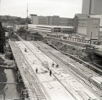 ARH NL Koberg 11803, Baustelle des Westschnellweges über die Leine, Hannover, 1962