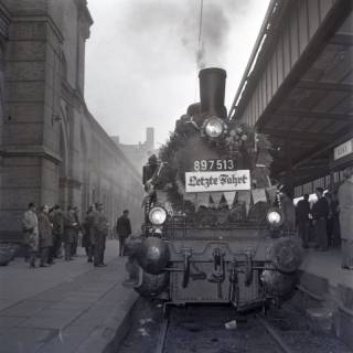 ARH NL Koberg 11857, Letzte Fahrt einer Dampflok auf den Hauptbahnhof Hannover, 1964