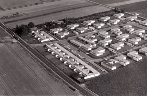 ARH NL Koberg 1953, Bothe-Siedlung mit Wilhelm-Raabe-Straße, Blickrichtung Südosten, Meyenfeld, 1971