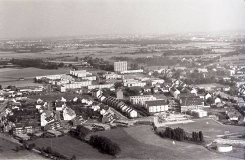 ARH NL Koberg 1956, Wohngebiete Im Hespe und Auf dem Kronsberg, Blickrichtung Osten, Berenbostel, 1971