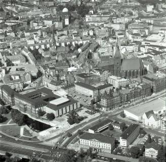 ARH NL Koberg 2673, Leineschloss und Marktkirche, Hannover, 1971