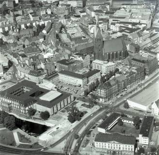 ARH NL Koberg 2674, Leineschloss und Marktkirche, Hannover, 1971