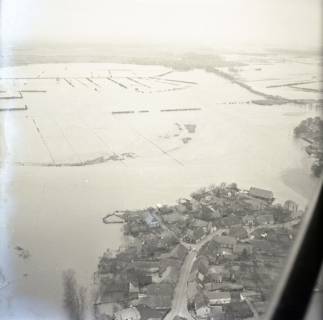 ARH NL Koberg 3541, Hochwasser an der Aller-Leine-Mündung, Eickeloh, 1962