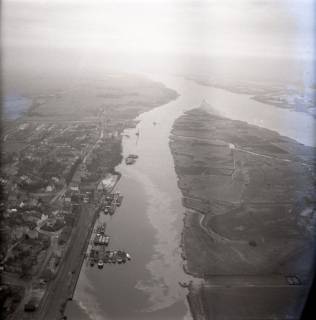 ARH NL Koberg 3919, Hochwasser der Weser, bei Brake (Unterweser), 1962