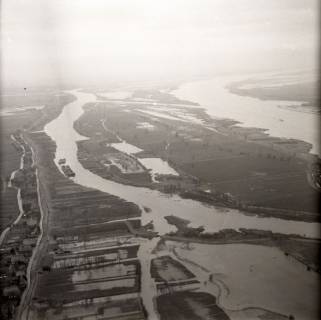 ARH NL Koberg 3921, Hochwasser der Weser, bei Brake (Unterweser), 1962