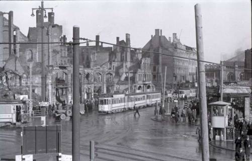 ARH NL Koberg 409, Kriegszerstörung in der Bahnhofstraße, Hannover , 1946