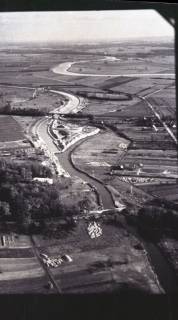 ARH NL Koberg 4451, Ausbau und Wasserregelung im Gebiet der Großen Aue, zwischen Bahrenburg und Bad Holzhausen, 1960