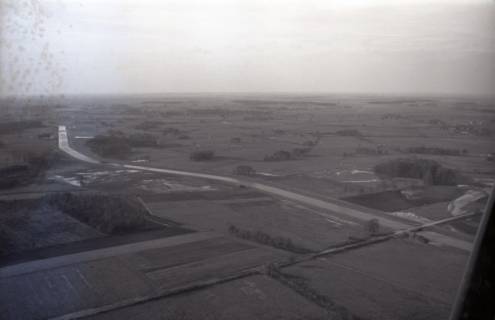 ARH NL Koberg 4486, Ausbau und Wasserregelung im Gebiet der Großen Aue, zwischen Bahrenburg und Bad Holzhausen, 1960