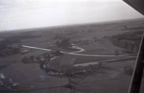 ARH NL Koberg 4492, Ausbau und Wasserregelung im Gebiet der Großen Aue, zwischen Bahrenburg und Bad Holzhausen, 1960