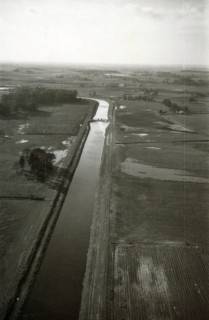 ARH NL Koberg 4513, Ausbau und Wasserregelung im Gebiet der Großen Aue, zwischen Bahrenburg und Bad Holzhausen, 1960