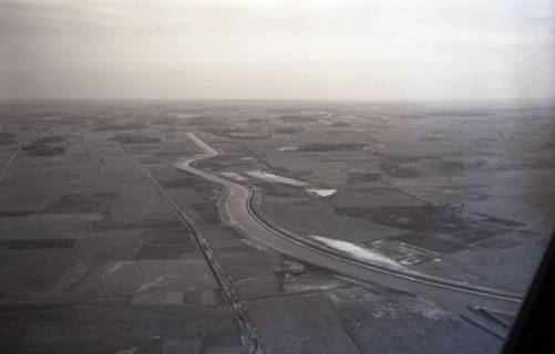 ARH NL Koberg 4517, Ausbau und Wasserregelung im Gebiet der Großen Aue, zwischen Bahrenburg und Bad Holzhausen, 1960