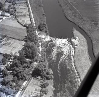 ARH NL Koberg 4828, Wasserfall an der Apfelallee, Neustadt a. Rbge., 1959