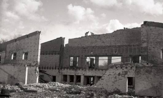 ARH NL Koberg 5746, Zerstörtes Gebäude in der Windmühlenstraße, Hannover, 1946