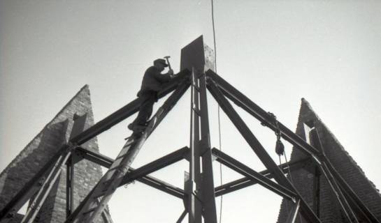 ARH NL Koberg 5856, Arbeiten an der zerstörten Marktkirche, Hannover, 1947