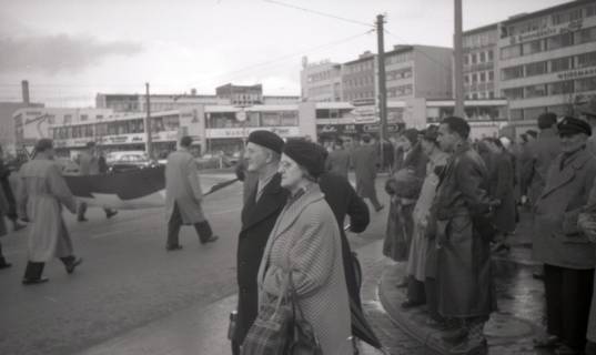 ARH NL Koberg 6306, Ostermarsch im Bereich Steintor, Hannover, um 1960