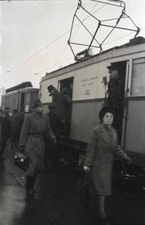 ARH NL Koberg 691, Notverkehr der Behelfsstraßenbahn in der Podbielskistraße, Hannover, 1946