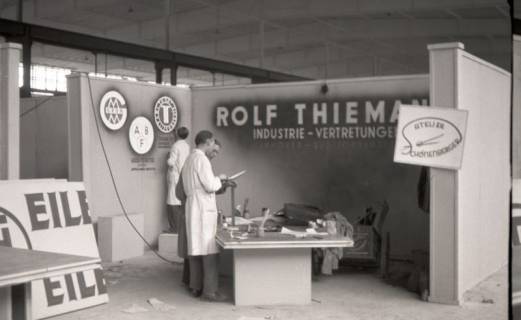 ARH NL Koberg 6936, Aussteller auf dem Messegelände, Hannover, 1947