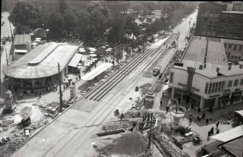 ARH NL Koberg 702, Reparatur der Straßenbahngleise am Kröpcke, Hannover, nach 1949