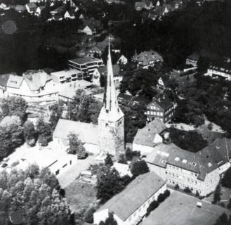 ARH NL Koberg 7110, Ortskern Burgwedel mit Kirche, 1976