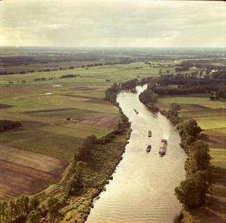 ARH NL 8428, Papenburg mit Kanalhafen, Schiffsverkehr , 1957