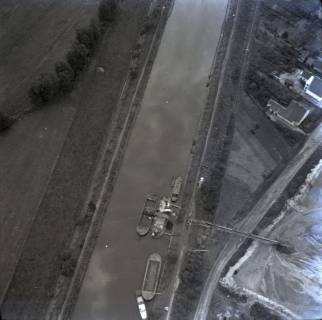 ARH NL 8438, Schiffsverkehr, Wohnsiedlung (Einfamilienhäuser), 1957