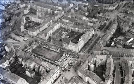 ARH NL Koberg 8449, Wochenmarkt auf dem Stephansplatz , 1957