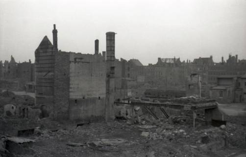 ARH NL Koberg 9225, Zerstörte Gebäude und Trümmer, beim Aegidienplatz, Hannover, 1947
