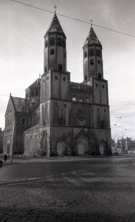 ARH NL Koberg 9240, Zerstörte Garnisonkirche am Goetheplatz, Hannover, 1946