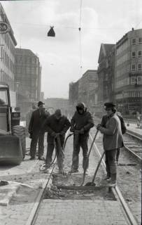 ARH NL Koberg 927, Straßenbahngleisarbeiten in der Georgstraße, Hannover, 1971