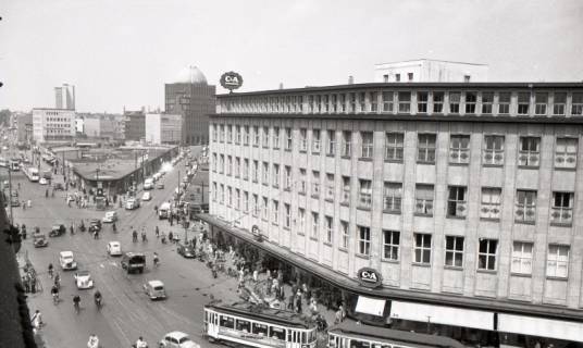 ARH NL Koberg 9395, Innenstadt mit C&A-Kaufhaus, hinten Anzeiger-Hochhaus, Hannover, 1953
