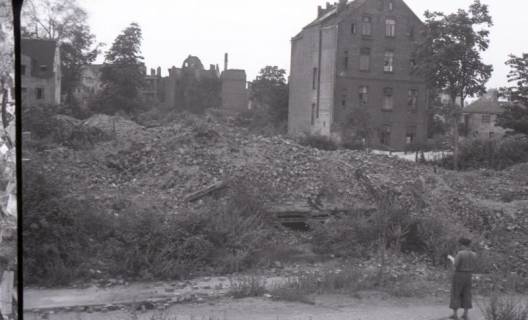 ARH NL Koberg 9504, Trümmer und zerstörte Häuser in der Südstadt, Hannover, 1946