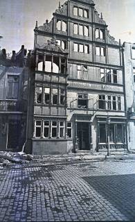 ARH NL Koberg 9706, Zerstörtes Gebäude der Hahnschen Buchhandlung, Hannover, 1943
