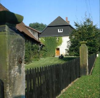 ARH NL Machinowski 80, Wohnhaus mit Efeu-Fassade, Schwüblingsen, 1981
