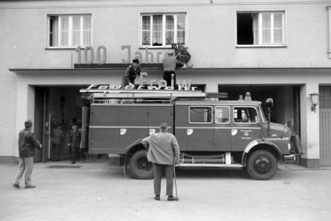 ARH NL Mellin 01-024/0008, 100 Jahr Feier der Freiwilligen Feuerwehr Burgdorf, 1971