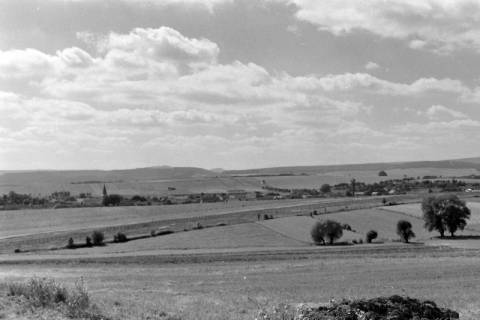 ARH NL Mellin 01-061/0015, Ehemalige innerdeutsche Grenze, Kirche und Wachturm, Mackenrode (Thüringen), ohne Datum