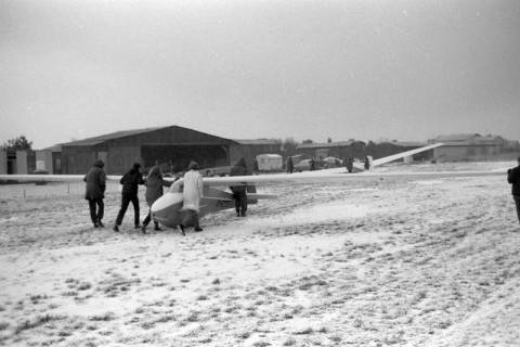 ARH NL Mellin 01-075/0010, Segelfluggelände Großes Moor des Luftsportverein Burgdorf, nach 1969