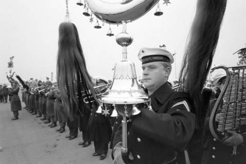 ARH NL Mellin 01-081/0001, Ehrenparade zur Verabschiedung des Bundeskanzlers Dr. Konrad Adenauer, Wunstorf, 1963