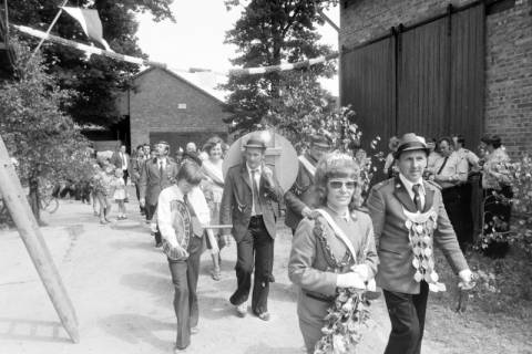 ARH NL Mellin 01-111/0008, Schützenfest?, wohl 1975